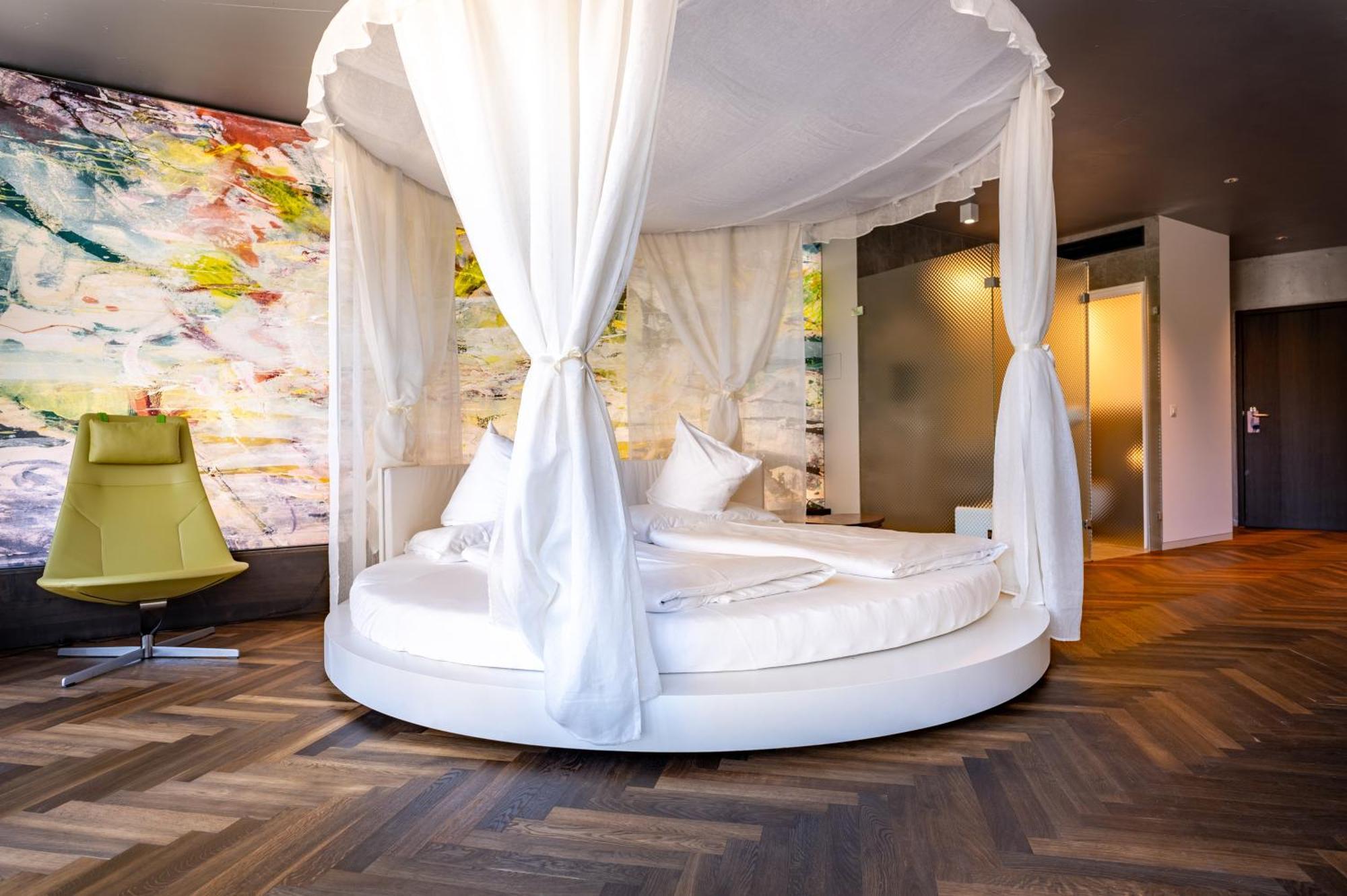 Hirschen Oberkirch - Design Boutique Hotel Luaran gambar