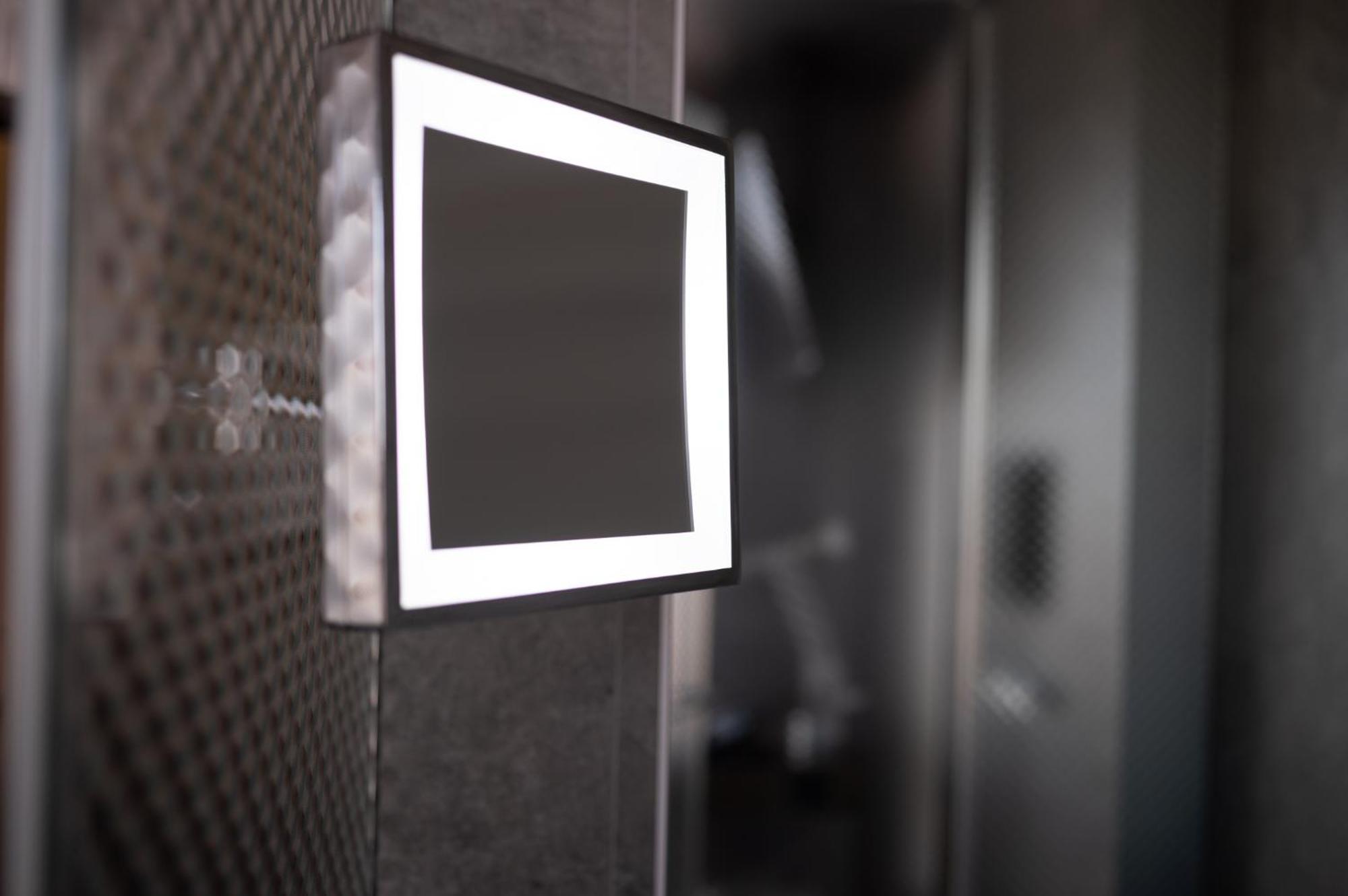 Hirschen Oberkirch - Design Boutique Hotel Bilik gambar